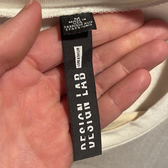 🌸4 for $20🌸 Like New - Lord & Taylor DESIGN LAB sz M hi-low contrast tee - Picture 3 of 6